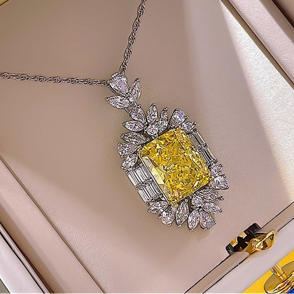 Canary Yellow 14K Diamond Citrine Pendant Charm Necklace Exquisite Luxury - Picture 5 of 13